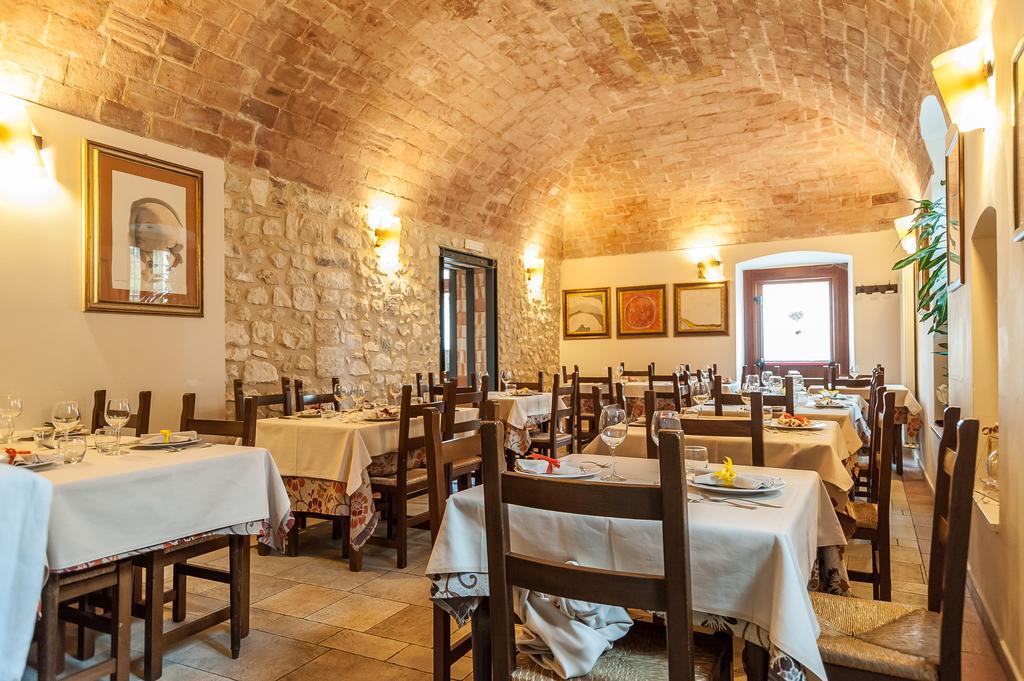 La Locanda Di Mariella Dal 1950 Poggio Picenze Exterior foto